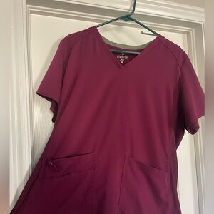 Medcouture Touch Size XL Scrub Top